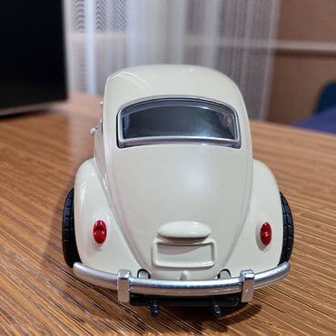 Autići: Nov metalni model automobila VW Buba. Mogu da mu se otvaraju vrata i na lalafo.rs — 6 Autići: Nov metalni model automobila VW Buba. Mogu da mu se otvaraju vrata i — 6