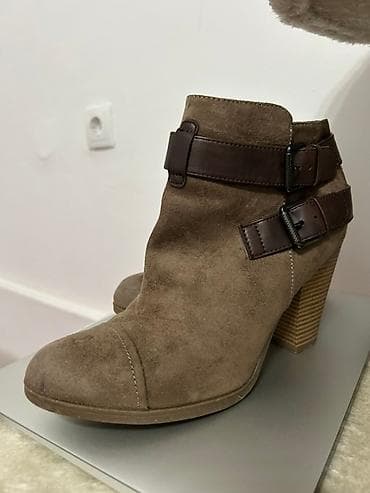 Ženske kožne poluduboke čizme na štiklu - Proizvodač: Graceland - na lalafo.rs — 2 Ženske kožne poluduboke čizme na štiklu - Proizvodač: Graceland - — 2