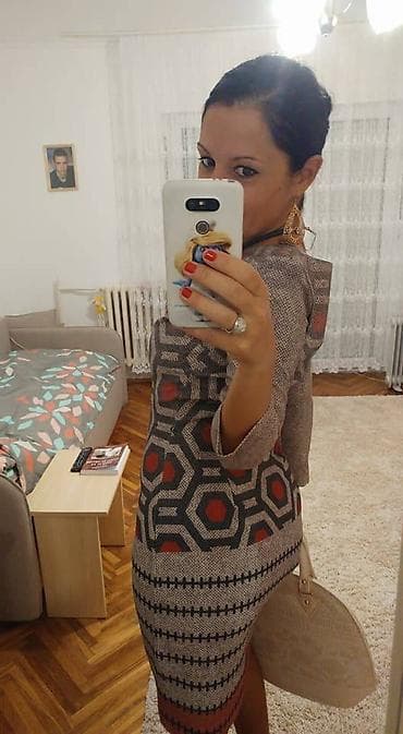 Potpuno nova predivna haljina, slikuta samo etiketa jer sam mislila da at lalafo.rs — 4 Potpuno nova predivna haljina, slikuta samo etiketa jer sam mislila da — 4