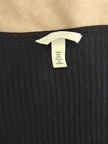 Crni rebrasti bodi H&M - Brend: H&M - Model: ženski bodi sa na lalafo.rs — 2 Crni rebrasti bodi H&M - Brend: H&M - Model: ženski bodi sa — 2