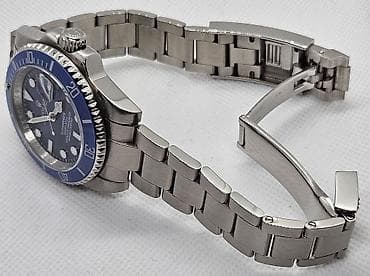 Rolex Submariner Štrumf - Model: Submariner Date - Kućište i na lalafo.rs — 3 Rolex Submariner Štrumf - Model: Submariner Date - Kućište i — 3