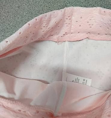 pantalone butiku ali: Sportska elegancija,extra pantalone sa rupicama i elastinom, šira na lalafo.rs — 4 pantalone butiku ali: Sportska elegancija,extra pantalone sa rupicama i elastinom, šira — 4