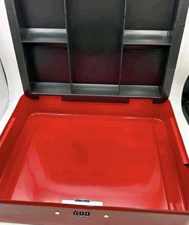 Kutija sa ključem, Metal, bоја - Crvena, Novo na lalafo.rs Kutija sa ključem, Metal, bоја - Crvena, Novo