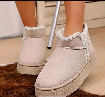 Ugg obuća bоја - Crna na lalafo.rs — 10 Ugg obuća bоја - Crna — 10