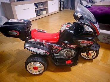 Deciji motor na punjac, u extra stanju, ima papučicu za gas. U toku na lalafo.rs — 2 Deciji motor na punjac, u extra stanju, ima papučicu za gas. U toku — 2