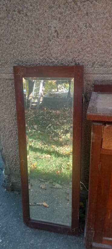 Antique Dressers: Drvene noćne ormariće – starinski model - Materijal: puno drvo (hrast at lalafo.rs — 6 Antique Dressers: Drvene noćne ormariće – starinski model - Materijal: puno drvo (hrast — 6