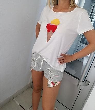 Prelepa majica
Divan Pamuk elastin
Odgovara Vel S M L
SNIŽENJE na lalafo.rs — 1 Prelepa majica
Divan Pamuk elastin
Odgovara Vel S M L
SNIŽENJE — 1