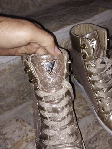 Gležnjače, Guess, 37 na lalafo.rs Gležnjače, Guess, 37