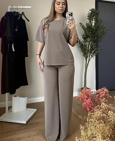 ✅Zenski komplet – široke pantalone i majica kratkih rukava
✅2000 din na lalafo.rs ✅Zenski komplet – široke pantalone i majica kratkih rukava
✅2000 din