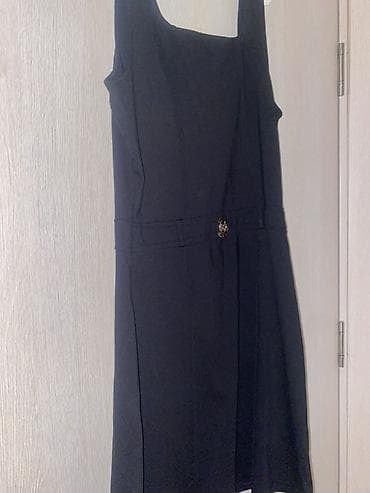 Personal Items: Crna elegantna haljina bez rukava, klasičnog kroja do kolena. Ima at lalafo.rs — 4 Personal Items: Crna elegantna haljina bez rukava, klasičnog kroja do kolena. Ima — 4