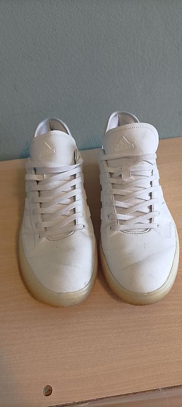 Patike adidas orginal vel 45 gaziste 28,5 cm na lalafo.rs — 1 Patike adidas orginal vel 45 gaziste 28,5 cm — 1