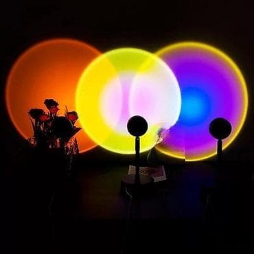 Noćna lampa svetla zalazak sunca Rainbow projektor. 1800rsd AKCIJSKA na lalafo.rs Noćna lampa svetla zalazak sunca Rainbow projektor. 1800rsd AKCIJSKA