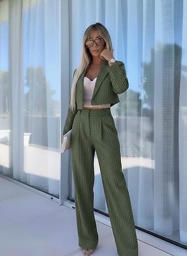 🔥Zenski komplet sako + pantalone, prugasti dezen
✅3500 din na lalafo.rs 🔥Zenski komplet sako + pantalone, prugasti dezen
✅3500 din