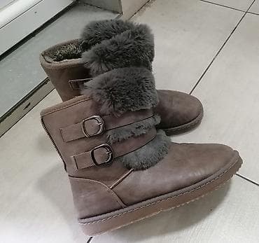Ugg obuća 41, bоја - Braon na lalafo.rs — 1 Ugg obuća 41, bоја - Braon — 1