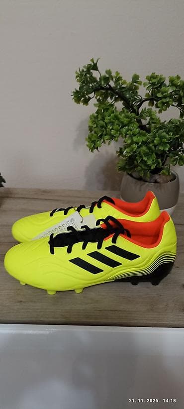 Sports & Leisure: Kopačke za fudbal – adidas Copa, žuto-neon varijanta sa crnim at lalafo.rs — 3 Sports & Leisure: Kopačke za fudbal – adidas Copa, žuto-neon varijanta sa crnim — 3