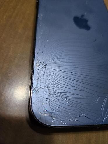 IPhone 12 pro max 256
100bh na lalafo.rs — 10 IPhone 12 pro max 256
100bh — 10