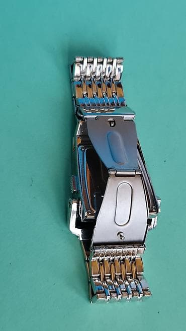 Futuristički digitalni ručni sat – metalni - Kućište i narukvica od na lalafo.rs — 9 Futuristički digitalni ručni sat – metalni - Kućište i narukvica od — 9