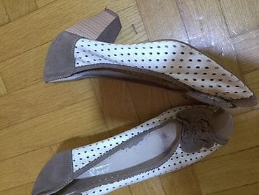 Sandals: Sandalete,velicina 41,obuvene par puta,koza i kozno gaziste.Cena 900 at lalafo.rs — 2 Sandals: Sandalete,velicina 41,obuvene par puta,koza i kozno gaziste.Cena 900 — 2
