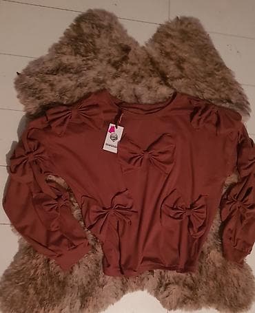 Women's Sweatsuits: Trenerka komplet,gornji deo sa masnama. Dostupna u bojama at lalafo.rs — 6 Women's Sweatsuits: Trenerka komplet,gornji deo sa masnama. Dostupna u bojama — 6