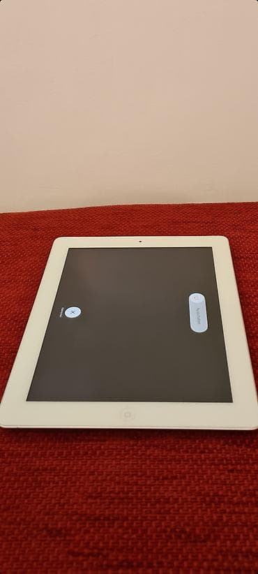 ★ Na prodaju sivo beli Apple iPad 2 Model : A1396 Memorija: 32GB na lalafo.rs — 2 ★ Na prodaju sivo beli Apple iPad 2 Model : A1396 Memorija: 32GB — 2