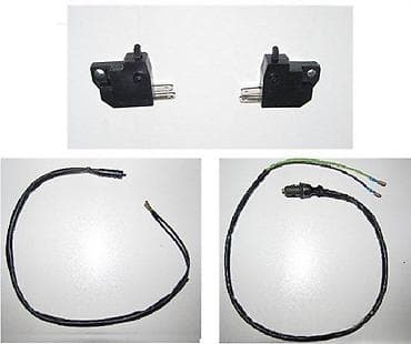 Set prekidača stop svetla za motocikle/skutere Opis: - Komplet na lalafo.rs Set prekidača stop svetla za motocikle/skutere Opis: - Komplet