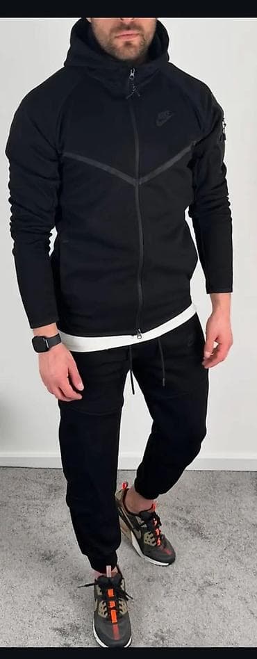 Trenerka Nike, bоја - Crna na lalafo.rs — 1 Trenerka Nike, bоја - Crna — 1