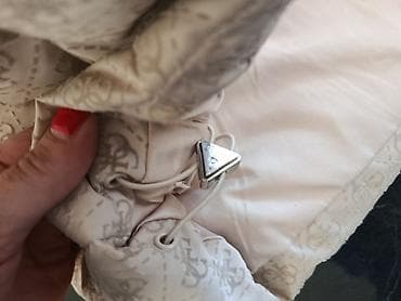 zenske original guess: Ženska zimska jakna s kapuljačom - Boja: svetlo bež/šampanj, sa na lalafo.rs — 3 zenske original guess: Ženska zimska jakna s kapuljačom - Boja: svetlo bež/šampanj, sa — 3