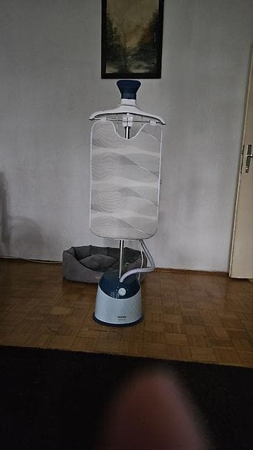 Philips verticalni parni uređaj za odeću sa integrisanom na lalafo.rs Philips verticalni parni uređaj za odeću sa integrisanom