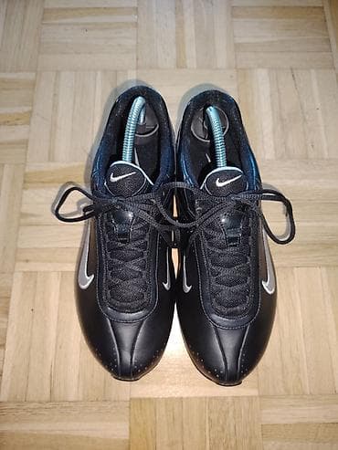Nike patike – crne, niskog profila, sa pertlama. Gornjište od glatke na lalafo.rs — 1 Nike patike – crne, niskog profila, sa pertlama. Gornjište od glatke — 1