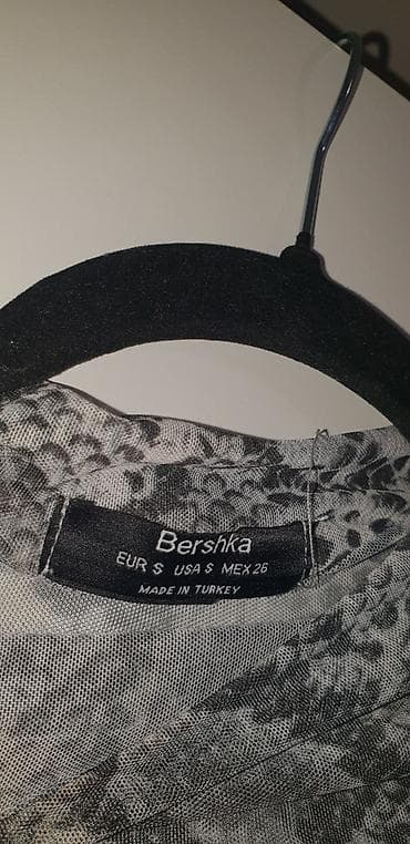 new balance xc 72 muske: Bluza providna sa elastinom kvalitetna. Zmija print. BERSHKA. Obim at lalafo.rs — 3 new balance xc 72 muske: Bluza providna sa elastinom kvalitetna. Zmija print. BERSHKA. Obim — 3