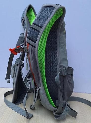 Sport bags & backpacks: Runners prsluk/ruksak za trčanje – lagan i prozračan - Sportski at lalafo.rs — 8 Sport bags & backpacks: Runners prsluk/ruksak za trčanje – lagan i prozračan - Sportski — 8