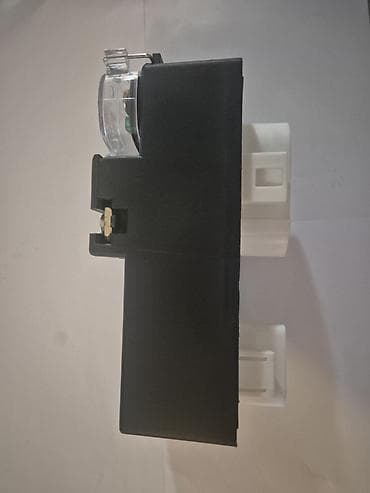 Elektronski modul – komandna jedinica relej ventilatora hladnjaka VW na lalafo.rs — 1 Elektronski modul – komandna jedinica relej ventilatora hladnjaka VW — 1