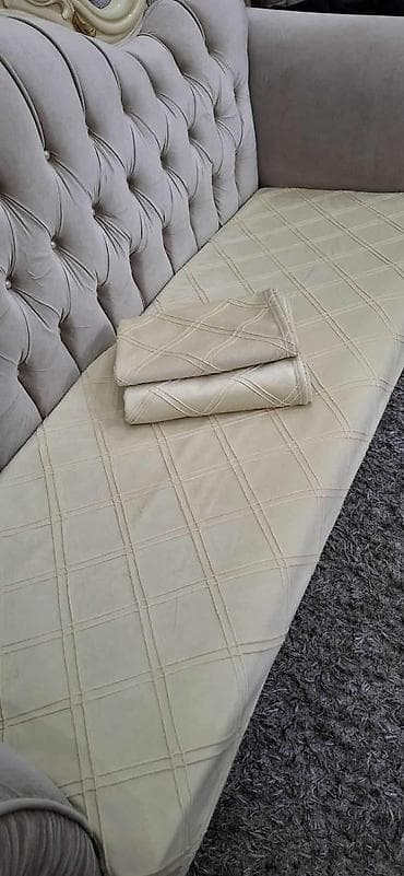 Elegantne navlake/prekrivači za trosed od mekanog velura sa diskretnim na lalafo.rs — 2 Elegantne navlake/prekrivači za trosed od mekanog velura sa diskretnim — 2