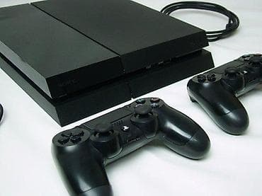 U ponudi Sony Playstation 4 sa naslova. Konzola je odlično očuvana! na lalafo.rs — 8 U ponudi Sony Playstation 4 sa naslova. Konzola je odlično očuvana! — 8