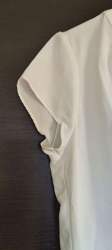 Bluzica kratkih rukava, nova, veličina 38 na lalafo.rs — 3 Bluzica kratkih rukava, nova, veličina 38 — 3