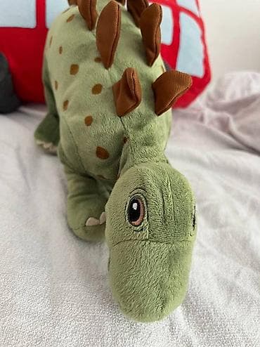 Ikea Plišana igračka Stegosaurus dinosaurus Jattelik Mekana plišana na lalafo.rs — 3 Ikea Plišana igračka Stegosaurus dinosaurus Jattelik Mekana plišana — 3