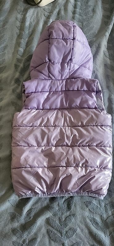 Ljubičasti prsluk za devojčice od 5/6 godina sa kapuljačom. Kopčanje na lalafo.rs — 3 Ljubičasti prsluk za devojčice od 5/6 godina sa kapuljačom. Kopčanje — 3