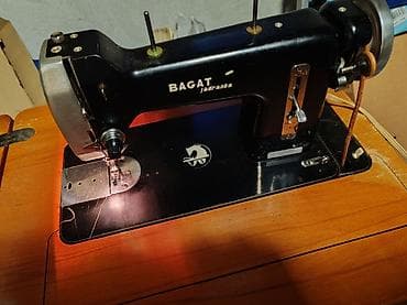 Šivaća mašina Bagat “Jadranka” sa originalnim drvenim ormarićem i na lalafo.rs — 1 Šivaća mašina Bagat “Jadranka” sa originalnim drvenim ormarićem i — 1