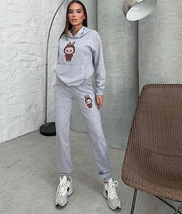 Komplet trenerka
S M L XL
3000 dinara v na lalafo.rs — 2 Komplet trenerka
S M L XL
3000 dinara v — 2