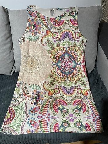 Haljina Desigual bez rukava – šarena etno/boho štampa - Brend na lalafo.rs — 2 Haljina Desigual bez rukava – šarena etno/boho štampa - Brend — 2