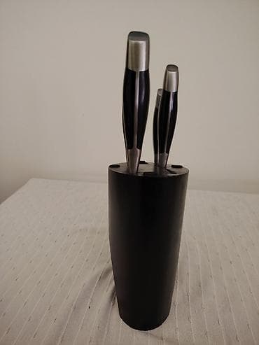 Kitchenware: BergHOFF set noževa sa stalkom – 4 komada očuvani - Elegantni at lalafo.rs — 6 Kitchenware: BergHOFF set noževa sa stalkom – 4 komada očuvani - Elegantni — 6