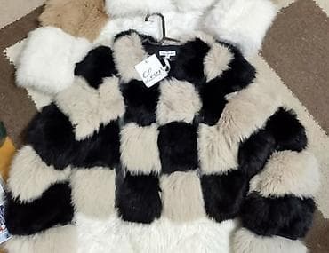 dve suknje po: Krznena bunda– patchwork dizajn. Odgovara za S i M velicinu. - na lalafo.rs — 1 dve suknje po: Krznena bunda– patchwork dizajn. Odgovara za S i M velicinu. - — 1