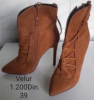 Ženske čizmice na štiklu od velura, broj 39. - Materijal: velur - na lalafo.rs — 3 Ženske čizmice na štiklu od velura, broj 39. - Materijal: velur - — 3