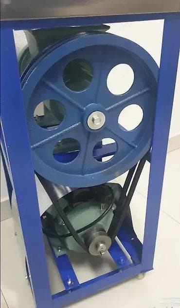 Nova i veoma kvalitetna masina za mlevenja mesa 42'' -Monofazna na lalafo.rs — 2 Nova i veoma kvalitetna masina za mlevenja mesa 42'' -Monofazna — 2