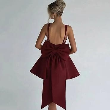 Koktel/večernja mini haljina sa mašnom na leđima - Silueta: kratka na lalafo.rs Koktel/večernja mini haljina sa mašnom na leđima - Silueta: kratka