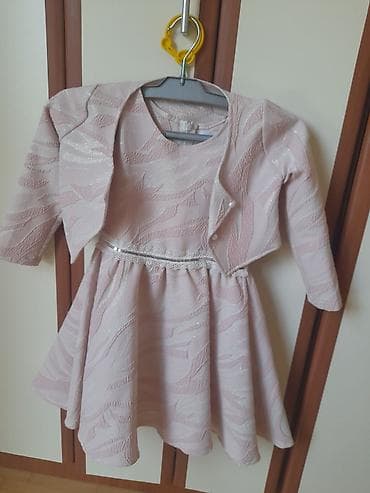 Roze haljina i bolero za devojčice, veličina 8, marke Boba. Komplet je at lalafo.rs — 1 Roze haljina i bolero za devojčice, veličina 8, marke Boba. Komplet je — 1