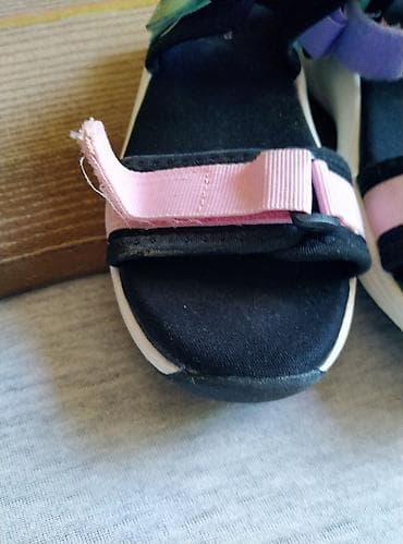 Reserved polovno sandale 35 cena 400rsd na lalafo.rs — 5 Reserved polovno sandale 35 cena 400rsd — 5