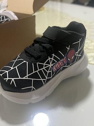 Dečje patike Marvel Spidey - Dizajn inspirisan Spider-Man svetom na lalafo.rs — 4 Dečje patike Marvel Spidey - Dizajn inspirisan Spider-Man svetom — 4