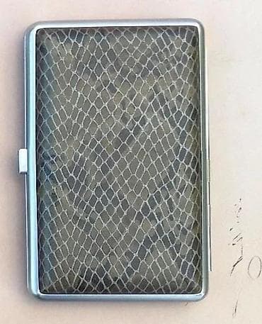 Dve Nemačke tabakere. Cena za komad Tri nemačke tabakere Tri nemače na lalafo.rs — 6 Dve Nemačke tabakere. Cena za komad Tri nemačke tabakere Tri nemače — 6