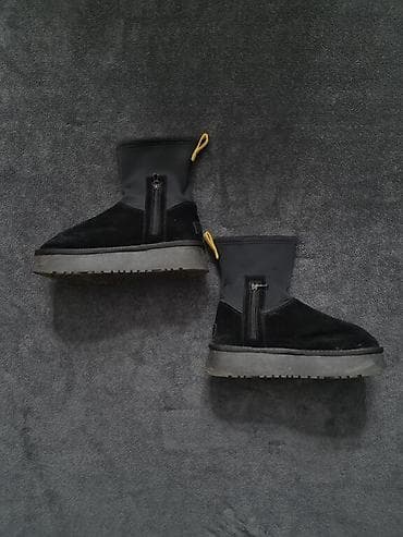 Ugg obuća 39, bоја - Crna na lalafo.rs — 2 Ugg obuća 39, bоја - Crna — 2